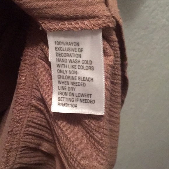 Short sleeve top- beige color - Picture 4 of 4